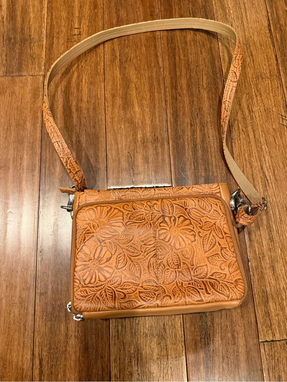 Gun Tote N Mamas Hand-Tooled Floral Leather Crossbody Bag - wTan